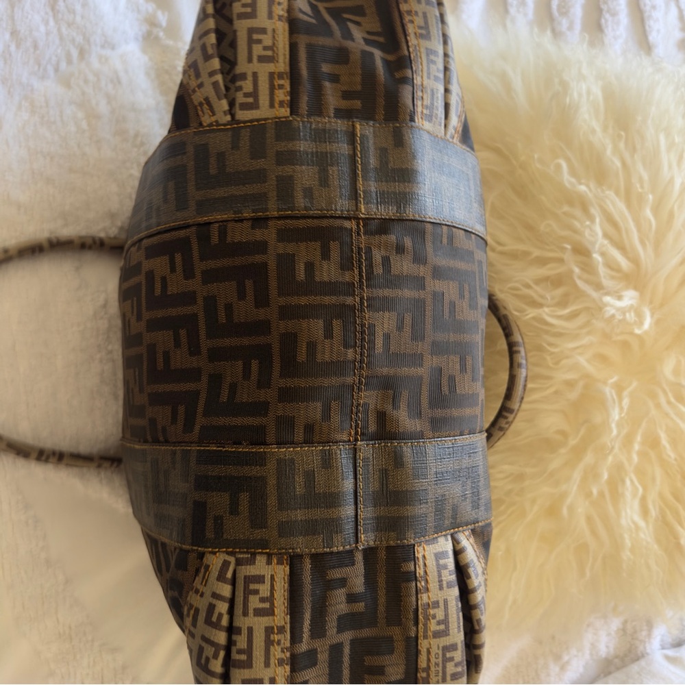 Fendi Black and Brown FF Tote Bag - Picture 3 of 6